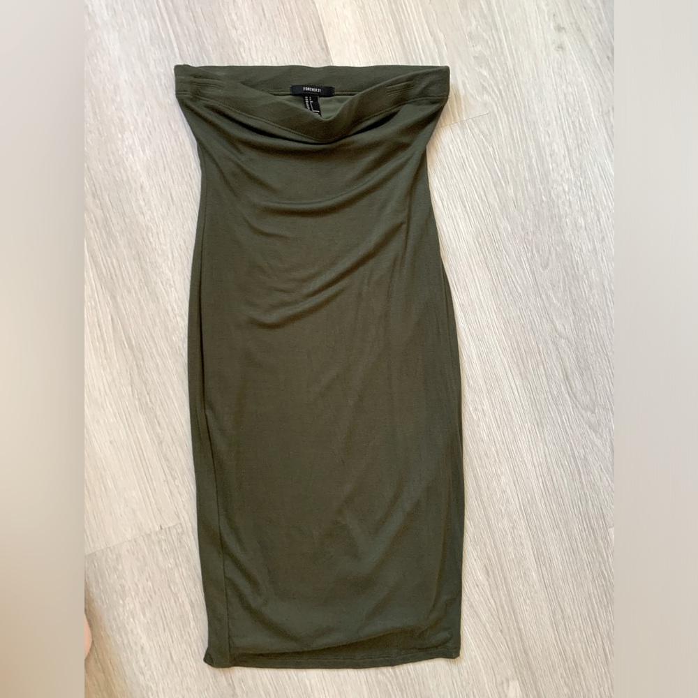 Forever21 form-fit maxi skirt